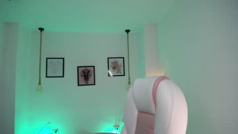 Danna online show from 06-14-26, 10:23