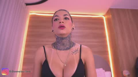 Snapshot of dannaberlin chatting on 05-17-26, 07:21 Danna Berlin online show from 05-17-26, 07:21
