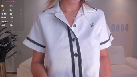 Danna Cruz  online show from 01-22-25, 12:59