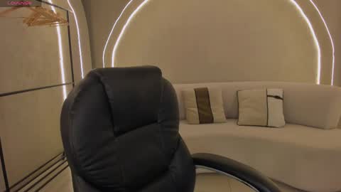 Danna Cruz  online show from 04-23-26, 07:27