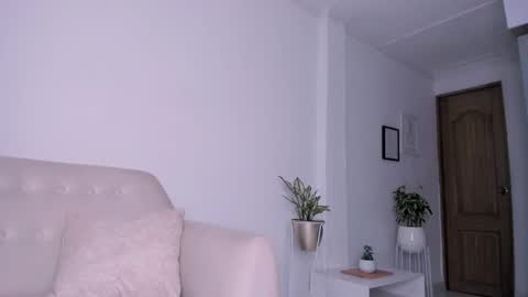 Insta DannaBlueX  online show from 02-08-25, 09:25