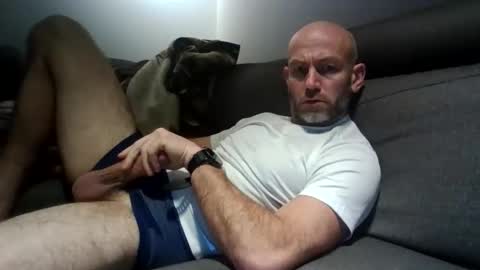 danny81boy online show from 11-24-25, 09:25