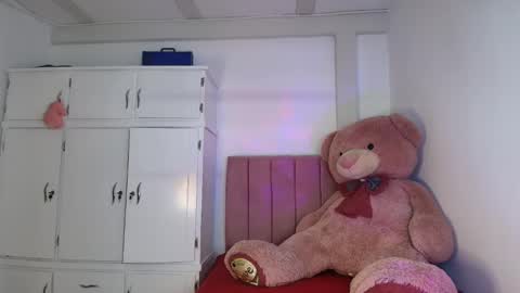 Snapshot of danny_cam1423 chatting on 02-26-25, 12:25 danny_cam1423 online show from 02-26-25, 12:25