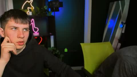 danny_dark1 online show from 04-03-26, 07:01