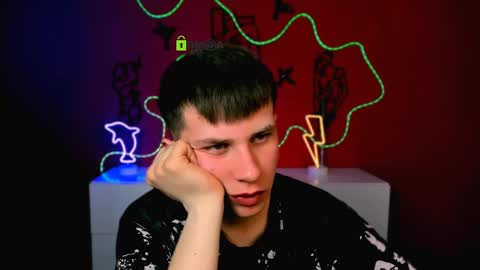 danny_dark1 online show from 04-14-26, 06:47
