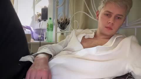 danny online show from 10-29-25, 01:02