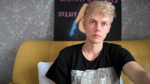 danny online show from 04-25-26, 01:25