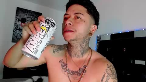 Snapshot of danny_stark chatting on 02-04-25, 02:49 Danny online show from 02-04-25, 02:49