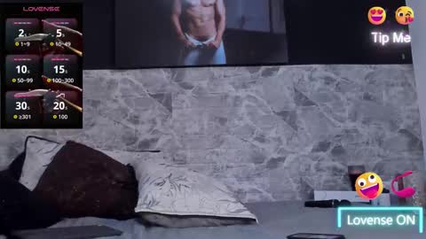 Danny Willson online show from 10-28-25, 03:25