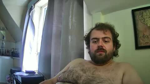Snapshot of dannyb0y95 chatting on 10-04-25, 02:04 Danny online show from 10-04-25, 02:04