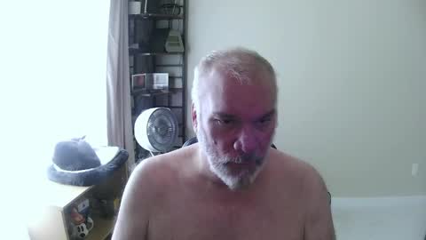 Snapshot of dannybear chatting on 05-09-26, 07:41 Danny bear online show from 05-09-26, 07:41