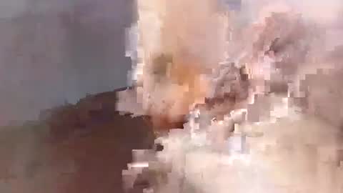 Snapshot of dannypearlz chatting on 06-19-26, 02:16 dannypearlz online show from 06-19-26, 02:16