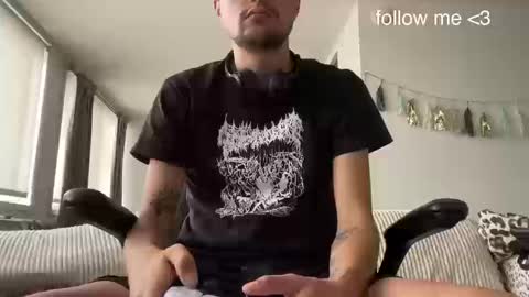 Danny online show from 09-21-25, 02:40