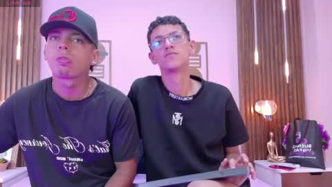 DANTE Y AXEL online show from 04-26-26, 12:25