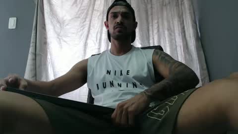 Snapshot of dante_hell1 chatting on 01-21-25, 04:58 Dante Hell online show from 01-21-25, 04:58