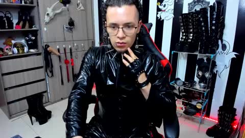 Dante online show from 01-15-25, 04:32