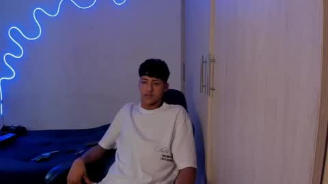 dante_martinez1 online show from 04-02-26, 08:06