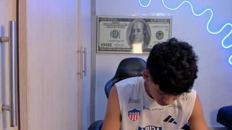 dante_martinez1 online show from 04-22-26, 11:28