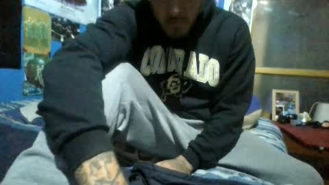 Snapshot of dantesucubus chatting on 06-18-26, 06:12 Incubus boy online show from 06-18-26, 06:12