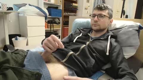 Daniel online show from 04-22-26, 06:31