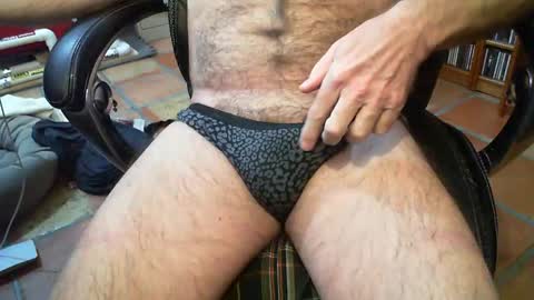 DanTravis online show from 11-18-25, 06:23