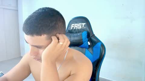 Snapshot of dantraxx chatting on 02-18-26, 06:59 Dantraxx online show from 02-18-26, 06:59