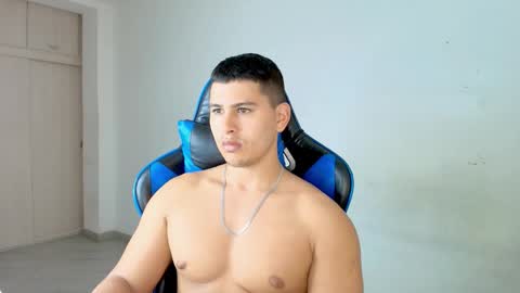 Snapshot of dantraxx chatting on 02-19-26, 08:49 Dantraxx online show from 02-19-26, 08:49