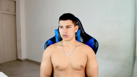 Snapshot of dantraxx chatting on 02-24-26, 05:22 Dantraxx online show from 02-24-26, 05:22