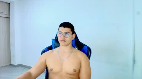 Snapshot of dantraxx chatting on 02-27-26, 12:32 Dantraxx online show from 02-27-26, 12:32