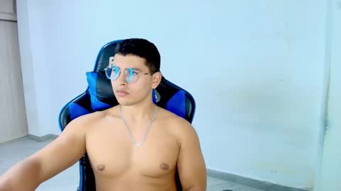 Snapshot of dantraxx chatting on 03-02-26, 11:33 Dantraxx online show from 03-02-26, 11:33