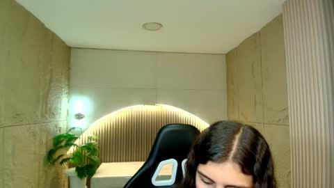 Dany online show from 03-17-26, 01:36