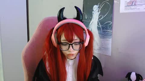 Snapshot of danyelleeyermann chatting on 04-21-26, 01:06 danyelleeyermann online show from 04-21-26, 01:06