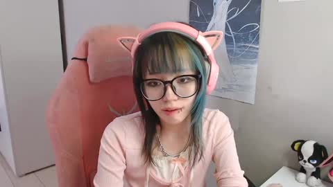 Snapshot of danyelleeyermann chatting on 05-04-26, 01:07 danyelleeyermann online show from 05-04-26, 01:07