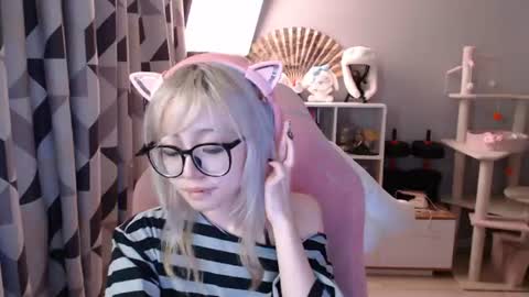 Snapshot of danyelleeyermann chatting on 07-02-26, 01:39 danyelleeyermann online show from 07-02-26, 01:39