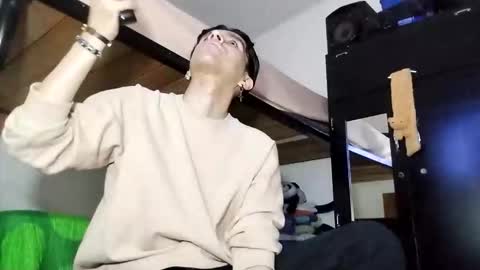 Snapshot of danylano chatting on 02-25-26, 09:13 Daniel online show from 02-25-26, 09:13