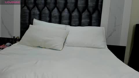 daphaineex online show from 10-11-25, 12:10