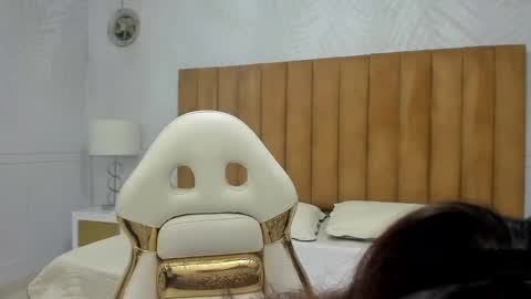 Snapshot of daphne81_ chatting on 01-21-25, 02:22 Daphne online show from 01-21-25, 02:22