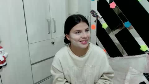 Snapshot of daphne877046 chatting on 11-26-25, 06:53 daphne877046 online show from 11-26-25, 06:53