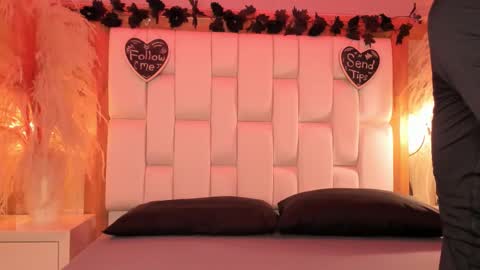 daphne_and_roger online show from 02-26-26, 11:09