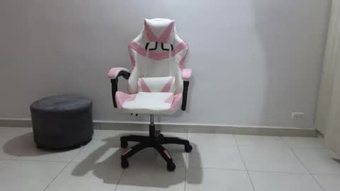 Snapshot of daphne_grayy chatting on 03-24-26, 11:59 daphne_grayy online show from 03-24-26, 11:59