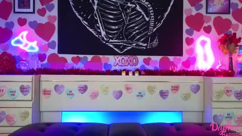 Daphne Madison online show from 02-21-25, 07:54