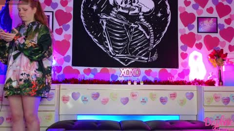 Daphne Madison online show from 03-04-25, 05:13