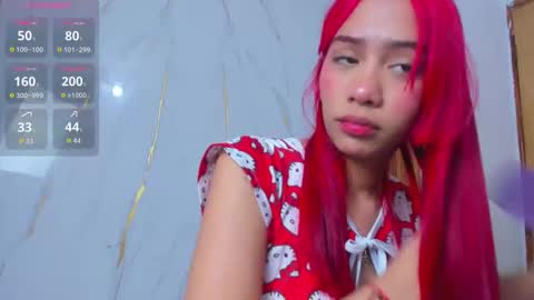Snapshot of daphnethomas chatting on 10-15-25, 10:59 daphnethomas online show from 10-15-25, 10:59