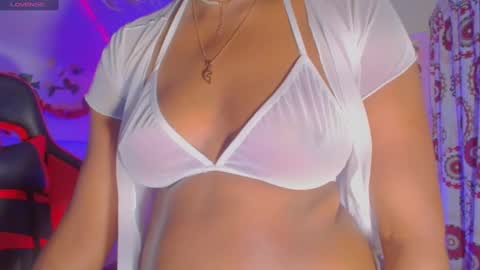 Daphne online show from 02-05-25, 01:44