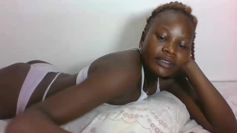 ESTHER online show from 02-03-26, 06:40