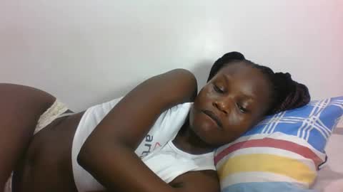 ESTHER online show from 04-05-26, 07:22