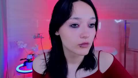 Darcy online show from 06-17-26, 01:19