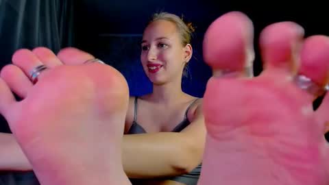 Darcy Siren online show from 11-11-25, 11:54