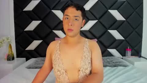 Darian  online show from 07-25-26, 07:33