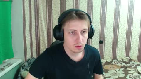 darienlarge online show from 11-21-25, 06:28